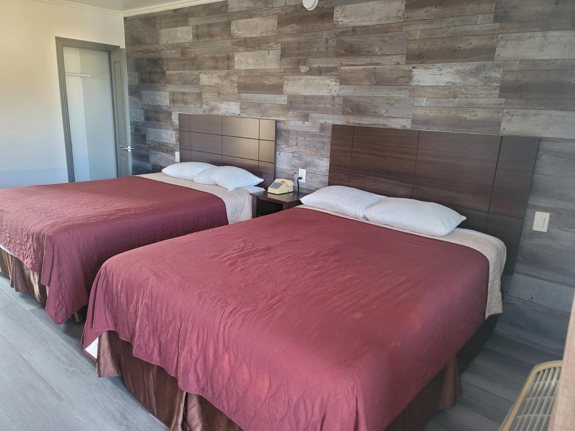 Travel Motel Whittier