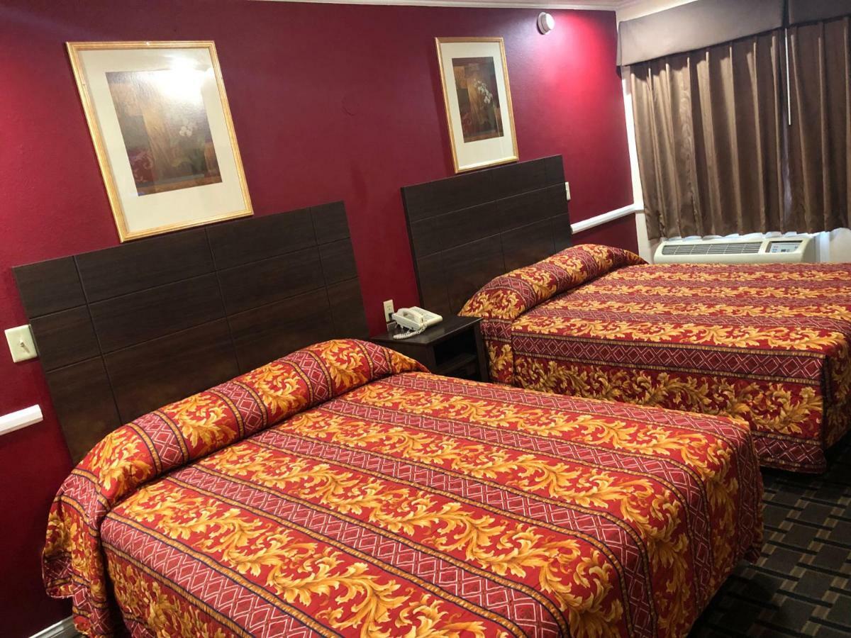 Travel Motel Whittier